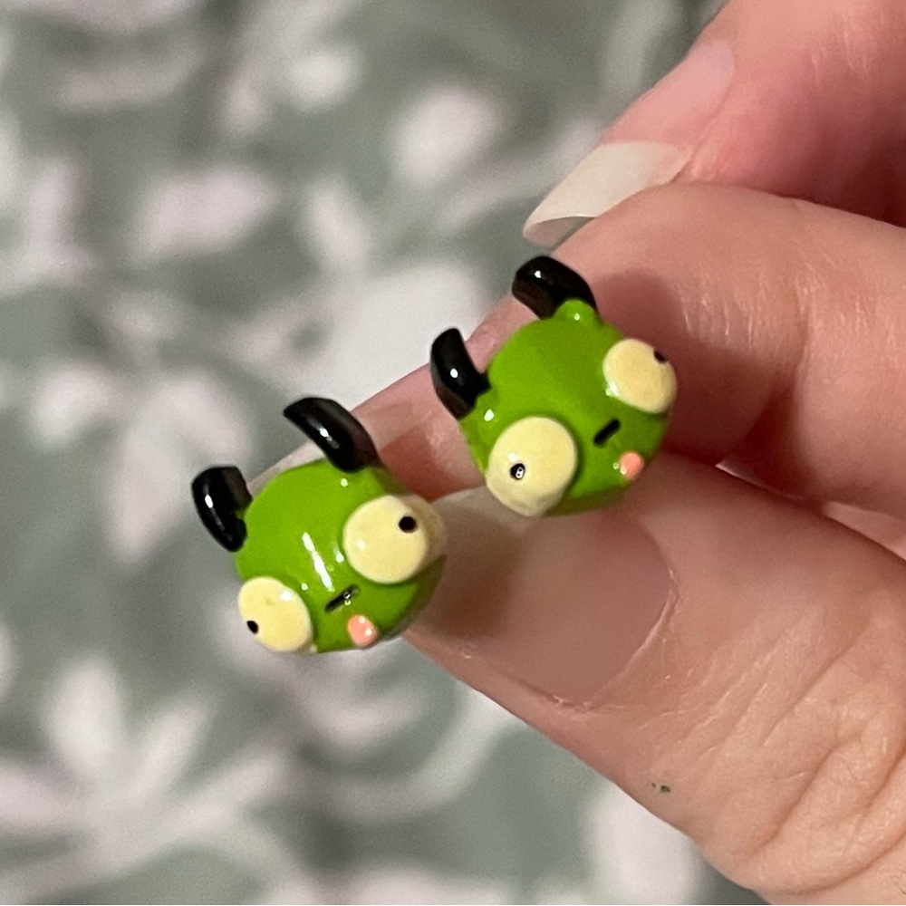 Vintage Gir earrings